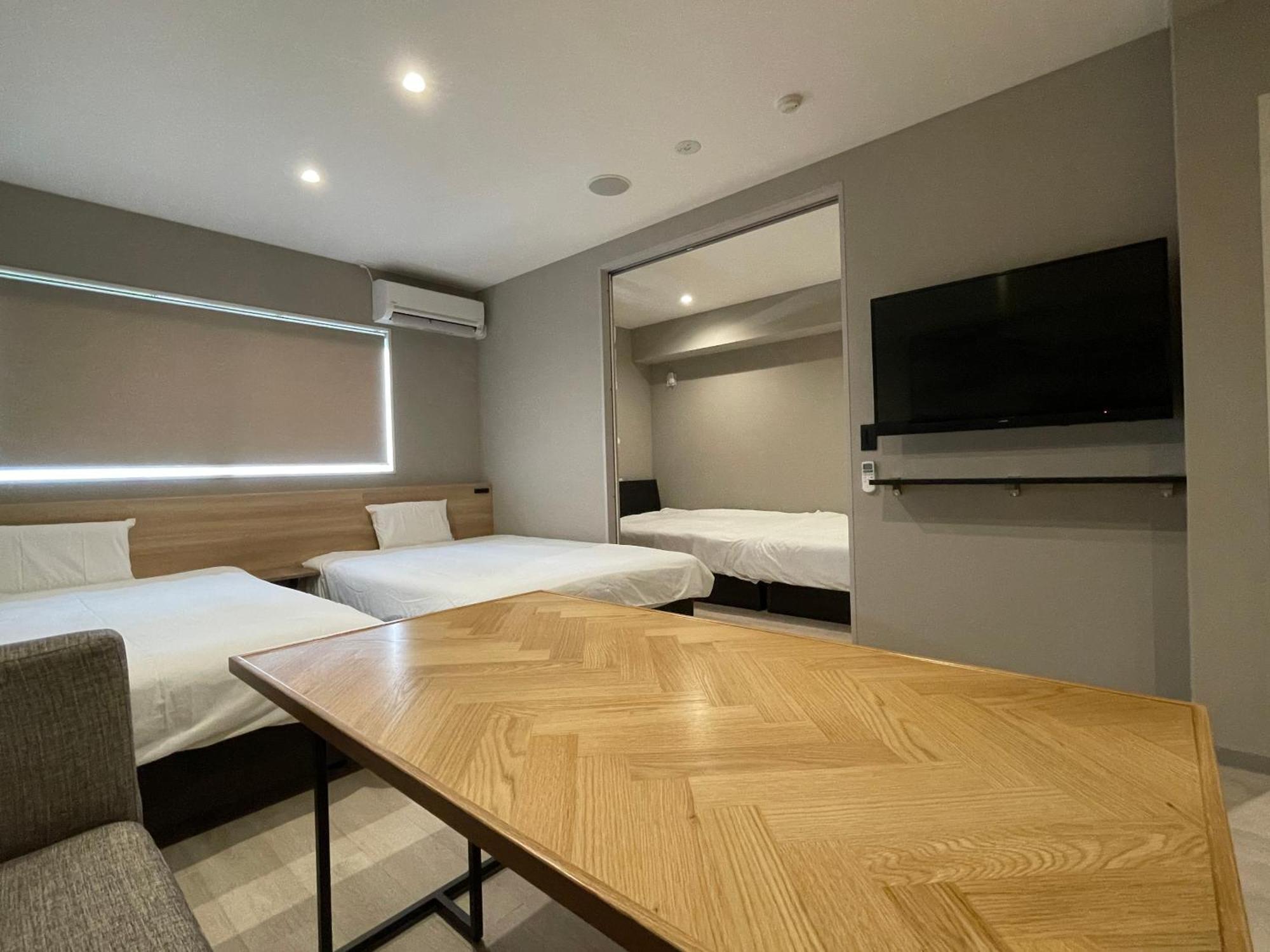 Comforts81 Shinsaibashi Osaka Buitenkant foto